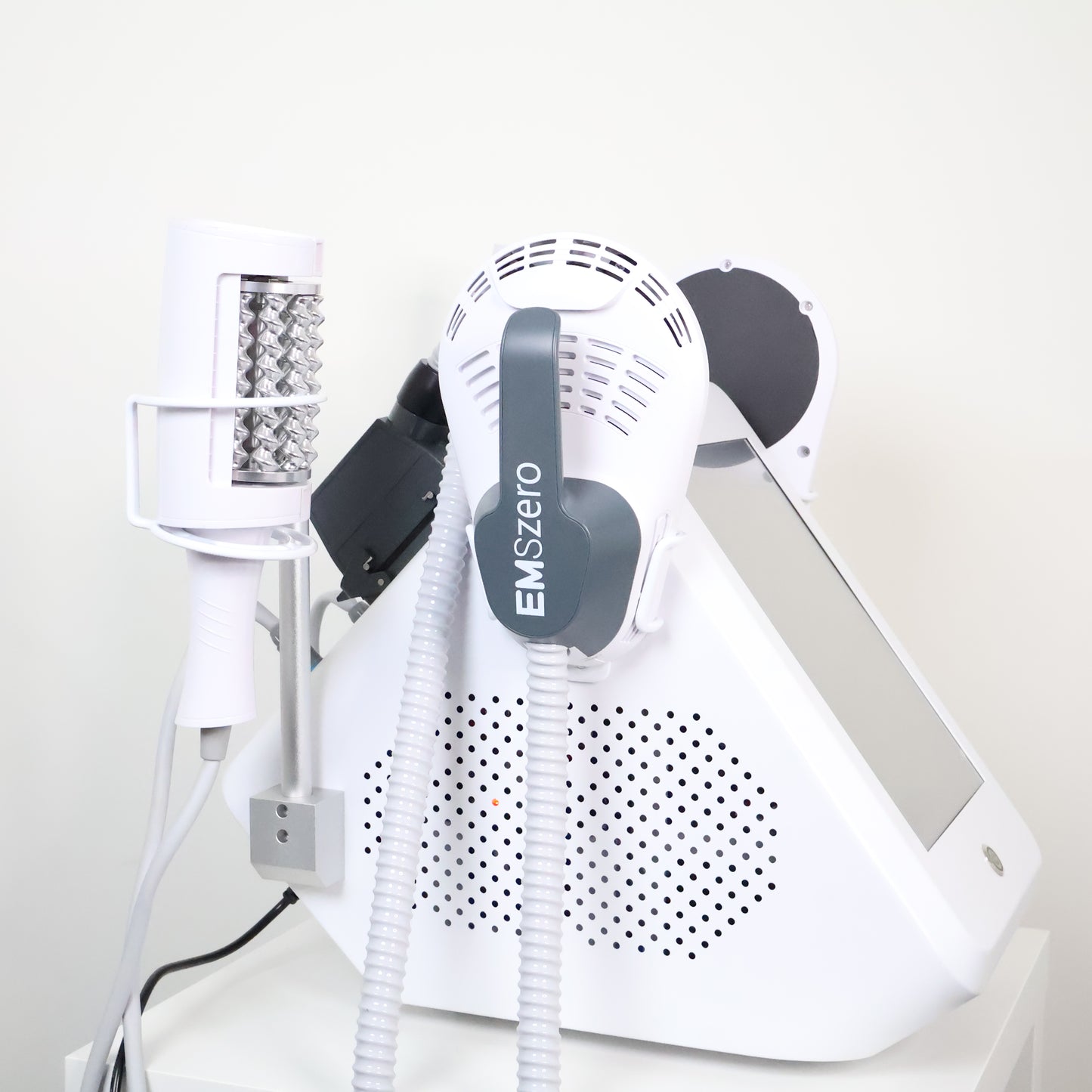 Equipamento EMSculpt 2 Em 1 Com Radiofrequencia + Roller Massage {aluguer}